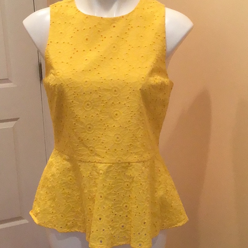 - Micheal Kors sleeveless ruffled top